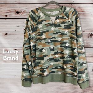 NWT: Lucky Brand Camouflage & Stars Top‎